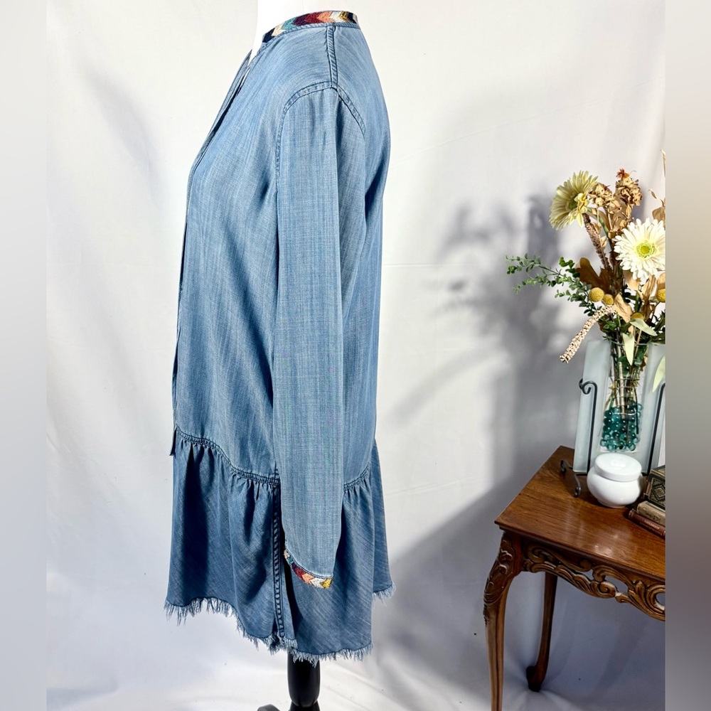 ♨️Driftwood Shaye Chambray Denim Drop-Waist Embroidered Mini Dress – Size M🧡 - Picture 6 of 9